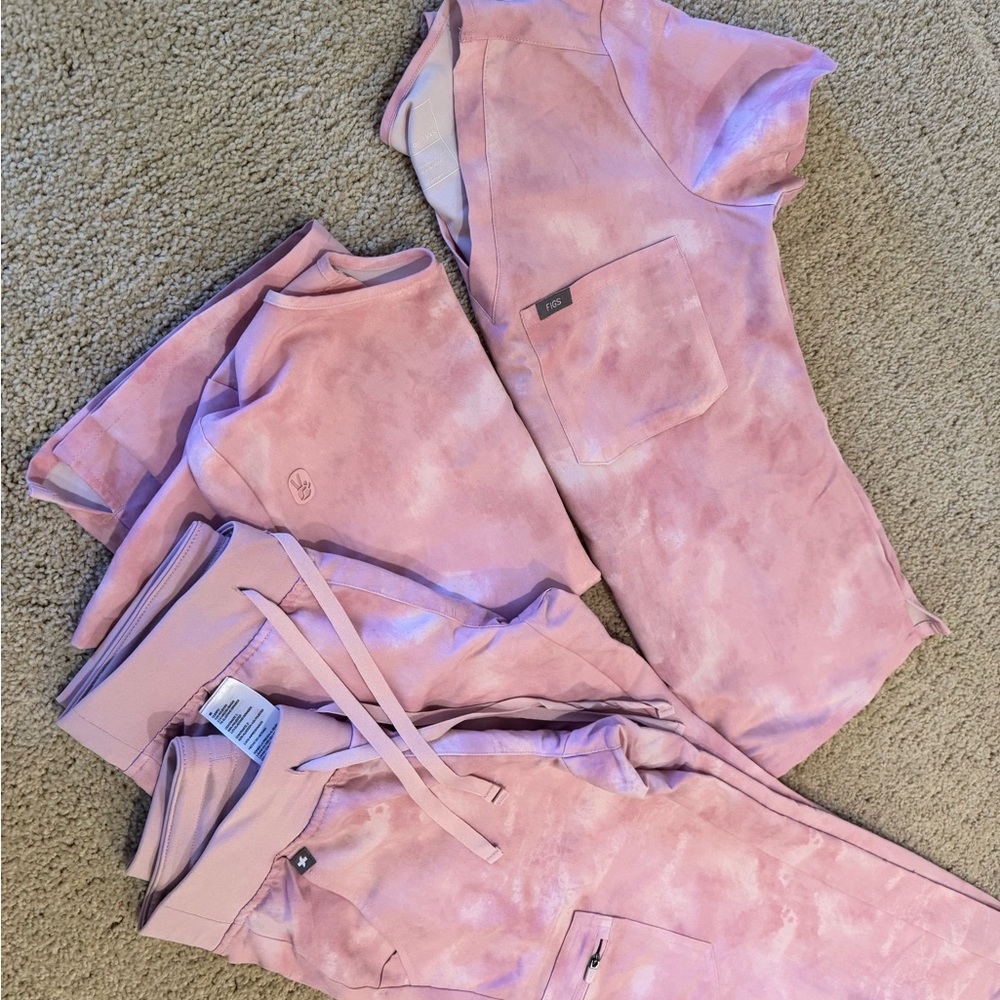 Figs xxs petite Pink Tie-Dye Scrub 1 set (last one)